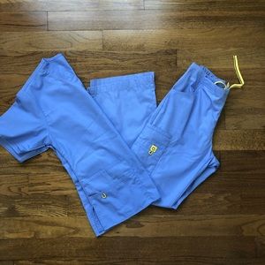 Scrubs worn ONCE!! Great condition.